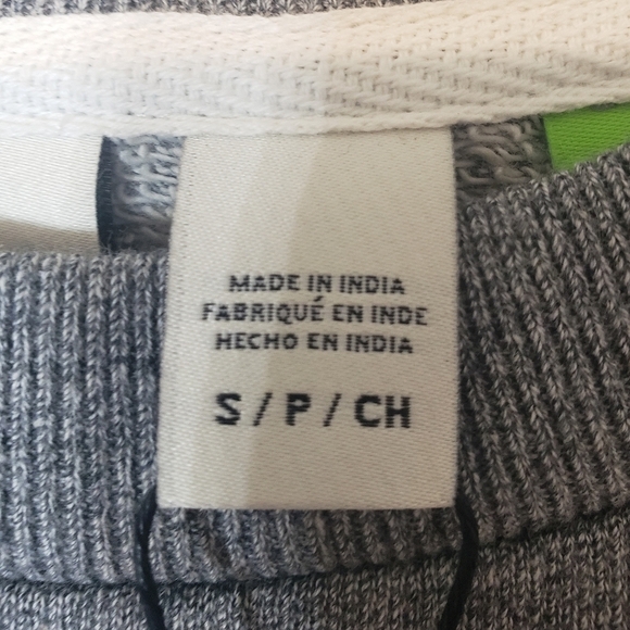 Quiksilver Pullover Crewneck Sweatshirt Gray New With Tags Size Small - Picture 3 of 14